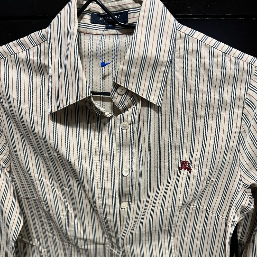 Burberry shirt Brand new with no tag